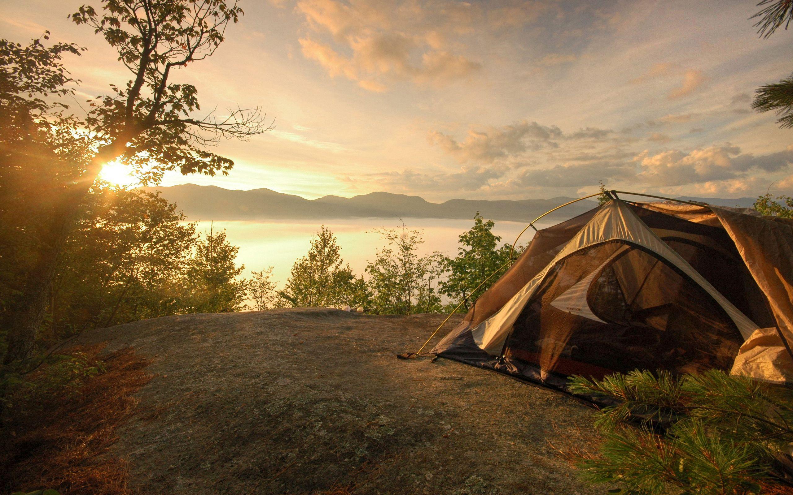 عکس بهترین مکان برای کمپ زدن کنار دریاچه دانلود به صورت رایگان 
