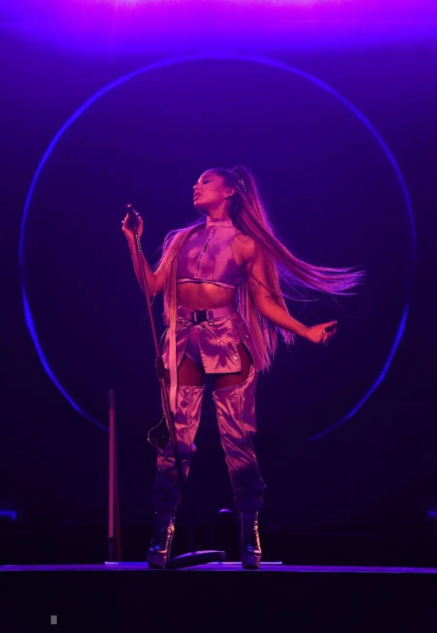 زیباترین تصاویر آریانا گرانده Ariana Grande محبوب و زیبا