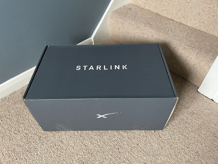 تجهیزات اینترنتی استارلینک Starlink در بسته 