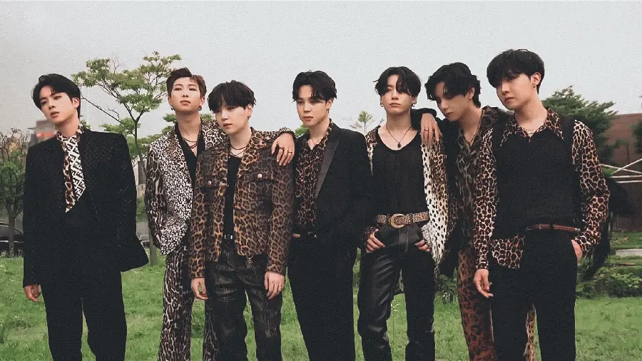 عکس پس زمینه از بی تی اس BTS با استایل شیک برای دسکتاپ