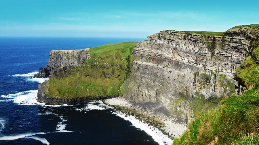 دانلود عکس طبیعت دریایی با صخره های بلند برای پروفایل