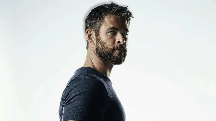 کریس همسورث Chris Hemsworth با گریم بازیگری 