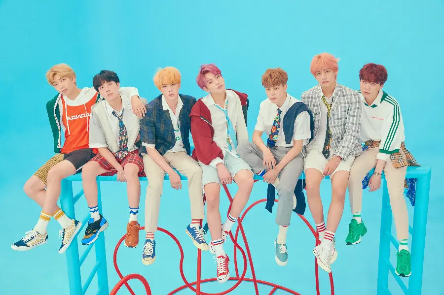 عکس بی نظیر و خوش کیفیت از بی تی اس BTS برای صفحه مانیتورهای عریض