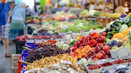 بازار کشاورزی میوه و سبزیجات تازه و خوشمزه 
