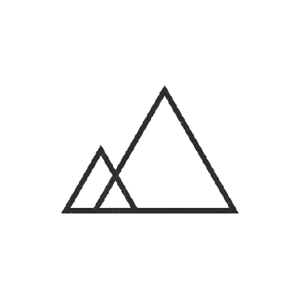 عکس png تاتو مینیمال 2 مثلث کوچک و بزرگ در کنار هم