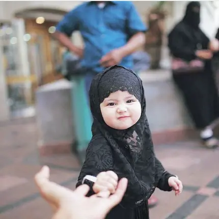 عکس دختربچه خوشگل با پوشش اسلامی زیبا برای پروفایل دخترانه
