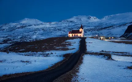 والپیپر زیبا از کلبه هایی در کوهستان سرد و تاریک مختص پروفایل 