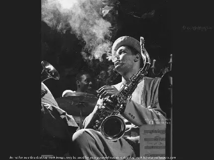 تصویری سیاه و سفید از دکستر گوردون آهنگ‌ ساز موسیقی جاز