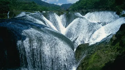 پردانلودترین عکس از آبشار در طبیعت برای پروفایل