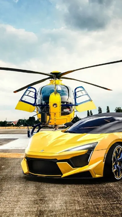 هلیکوپتر خصوصی زرد آخرین مدل متعلق به ثروتمندترین فرد جهان 