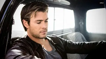 چاپ قاب موبایل و گوشی والپیپر کریس همسورث Chris Hemsworth در فیلم مردانی که از گویی نمی‌لرزند
