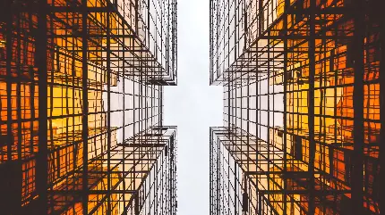 عکس زمینه ساختمان هایی با معماری فلز و شیشه  8k
