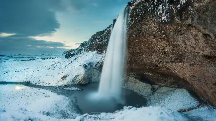 عکس باشکوه آبشار در یخچال های قطبی با کیفیت فول اچ دی