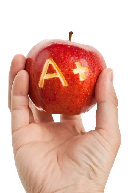 عکس حرف A حک شده روی سیب قرمز با فرمت پی ان جی 