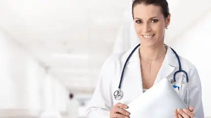 عکس خانم دکتر با حجاب