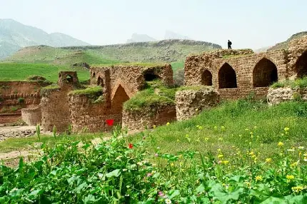 تصویر ۱۴۰۳ از پل کشکان از بناهای تاریخی ایران