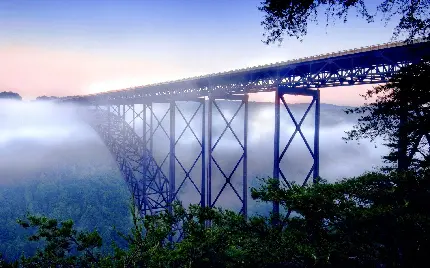 دانلود عکس رایگان پل آهنی محکم و قوی طراحی شده توسط مهندسین عمران