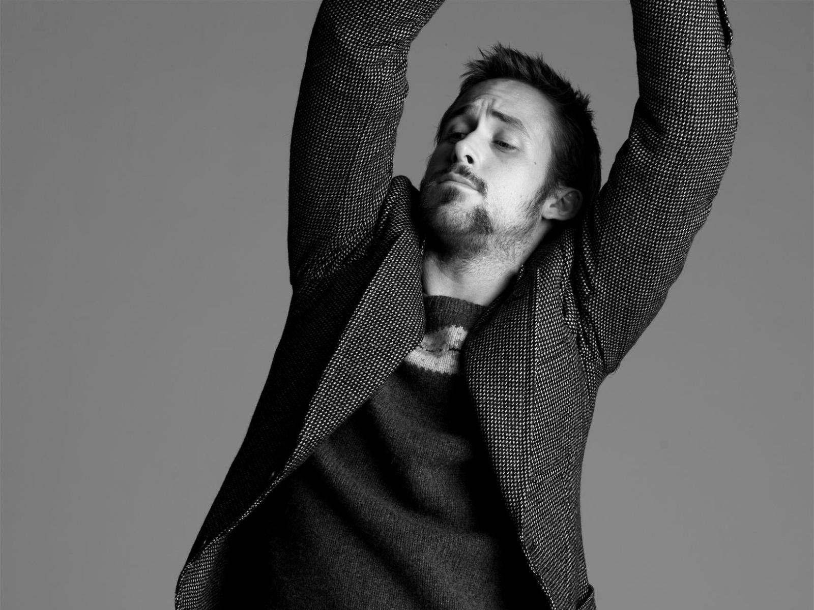 خفن ترین عکس سیاه و سفید رایان گاسلینگ Ryan Gosling برای پروفایل 