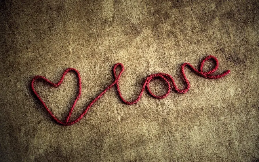 بهترین بک گراند هنری و عاشقانه LOVE برای پروفایل تلگرام