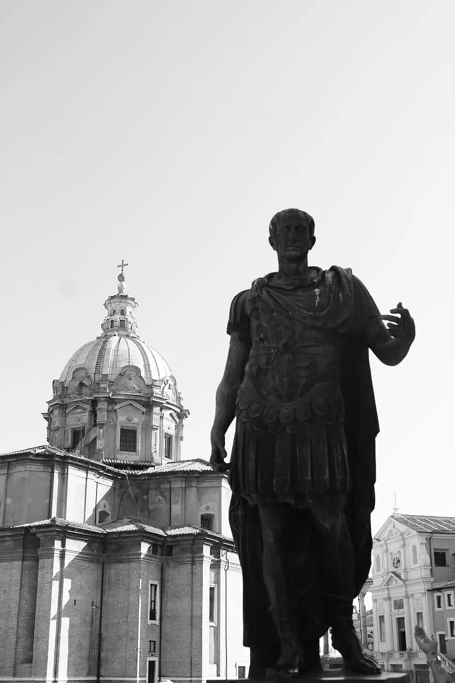 مجسمه با شکوه ژولیوس سزار
