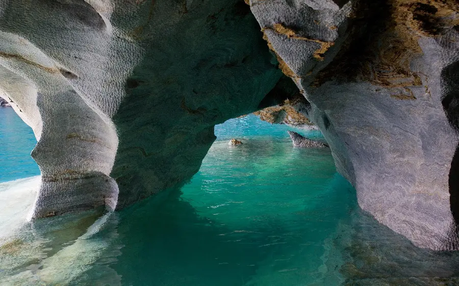 تصویر زمینه کامپیوتر دریاچه غار دانلود رایگان