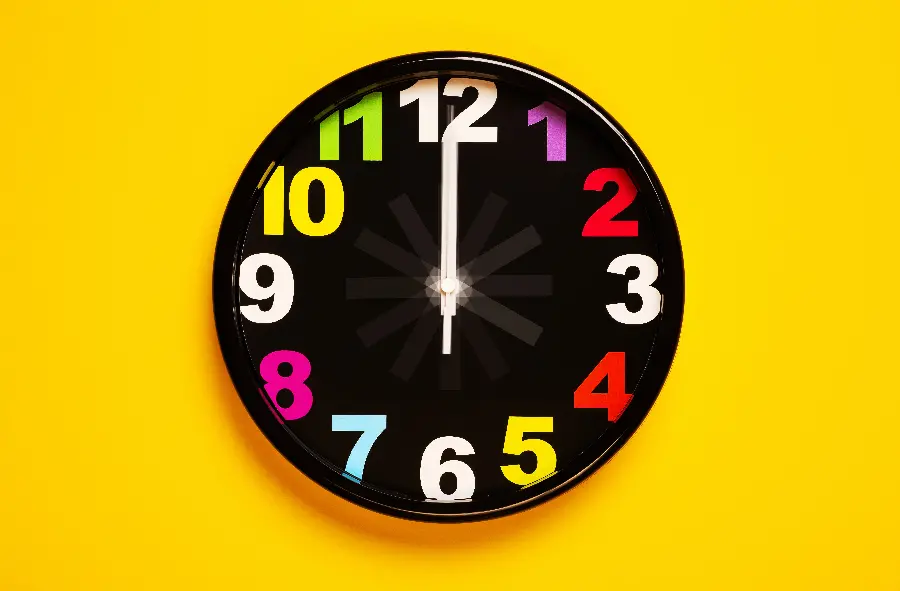 کاور هایلایت ساعت آنالوگ