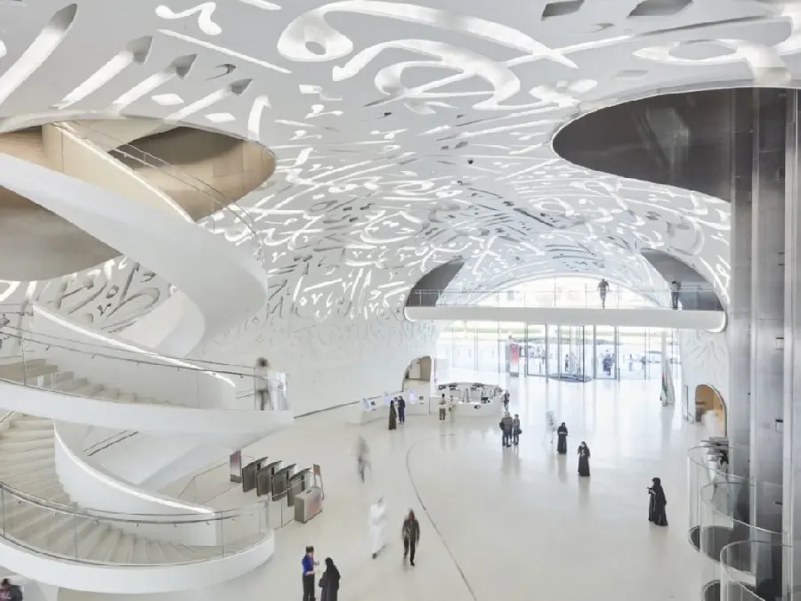 عکس داخل موزه آینده دبی با کیفیت بالا به رنگ سفید