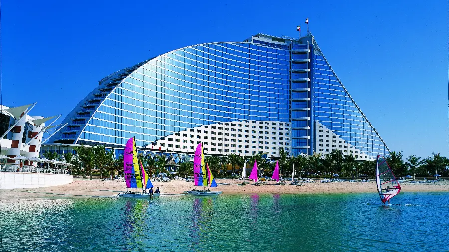 عکس هتل‌های ساحلی در دبی 6K