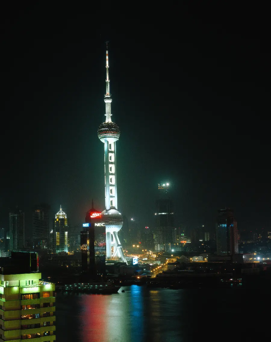 عکس برج معروف و بلند در کشور چین
