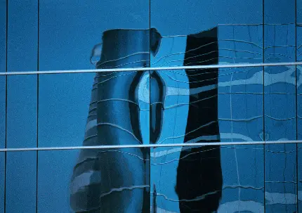 عکس نمای شیشه ای ساختمان تجاری