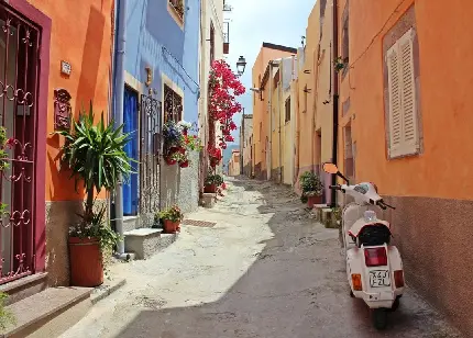 خیابان باریک در بافت قدیمی ایتالیا عکس برای تصویر زمینه