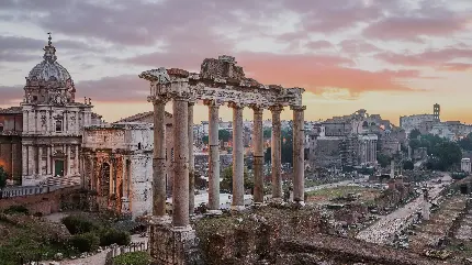 تصویر ساختمان‌های باستانی و قدیمی در ایتالیا