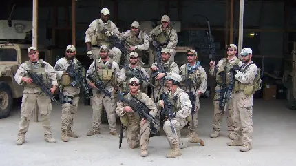 دانلود تصویر گروهان تا دندان مسلح با کیفیت بالا از نیروهای ویژه نظامی