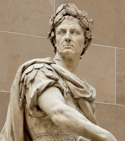 عکس با کیفیت از مجسمه ژولیوس سزار