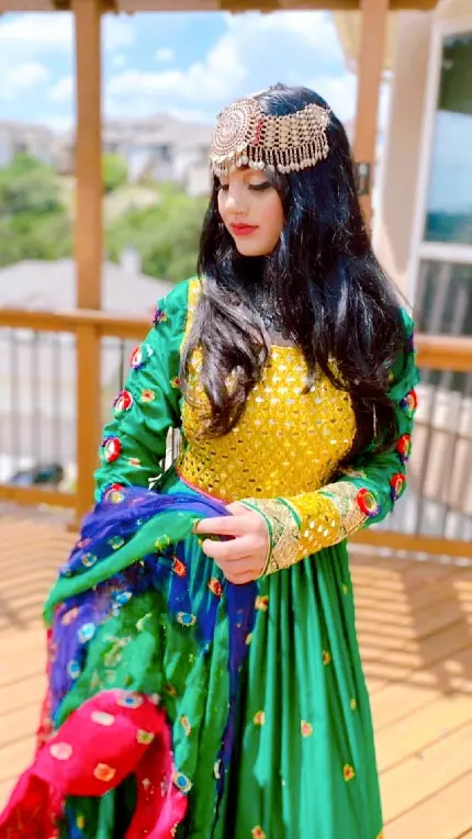 عکس دخترانه با لباس افغانی