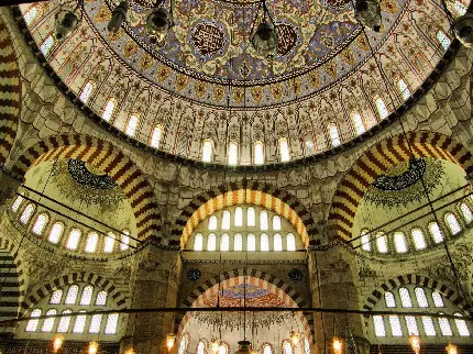 اشکال هندسی در گنبد و نقاشی‌های هندسی معماری اسلامی