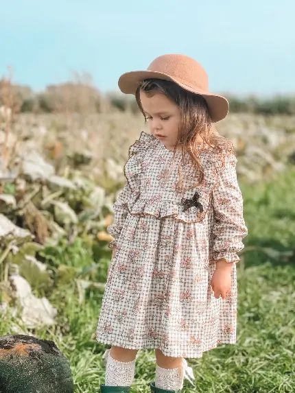 عکس دختر چشم آبی ایرانی با حجاب