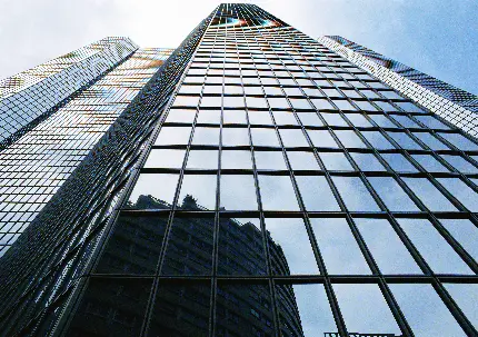 معماری و طراحی شیشه ای برج و ساختمان بلند