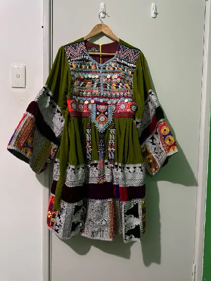عکس لباس افغانی قرمز